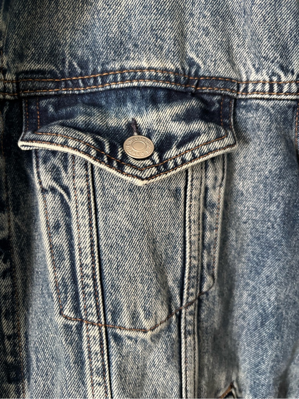 GAP Light Blue Washed Denim Jacket - Picture 3 of 6